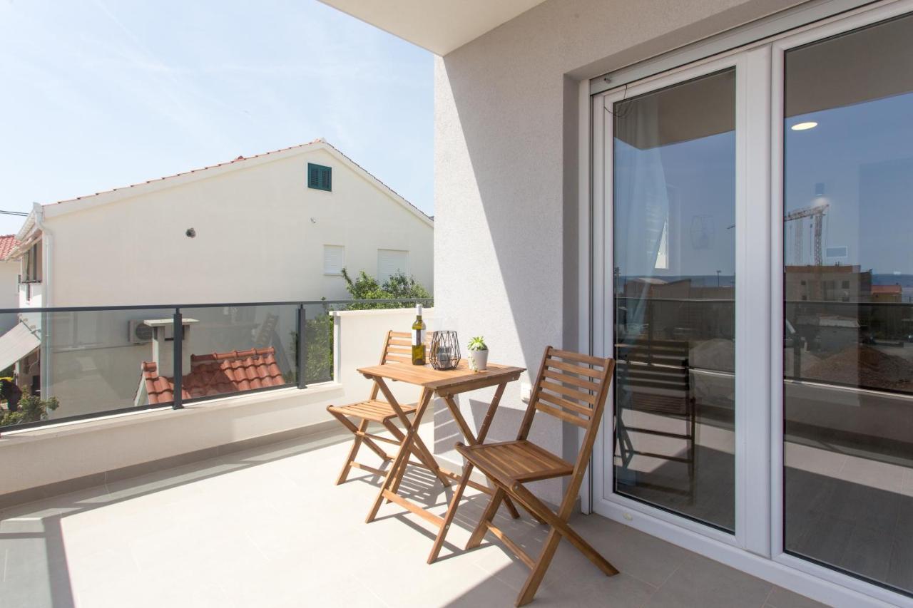 Delminium Apartment Kastela Ngoại thất bức ảnh