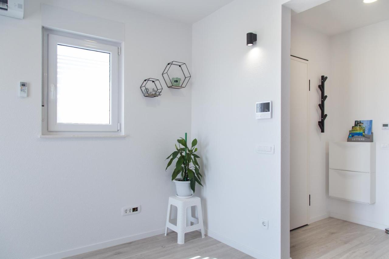 Delminium Apartment Kastela Ngoại thất bức ảnh