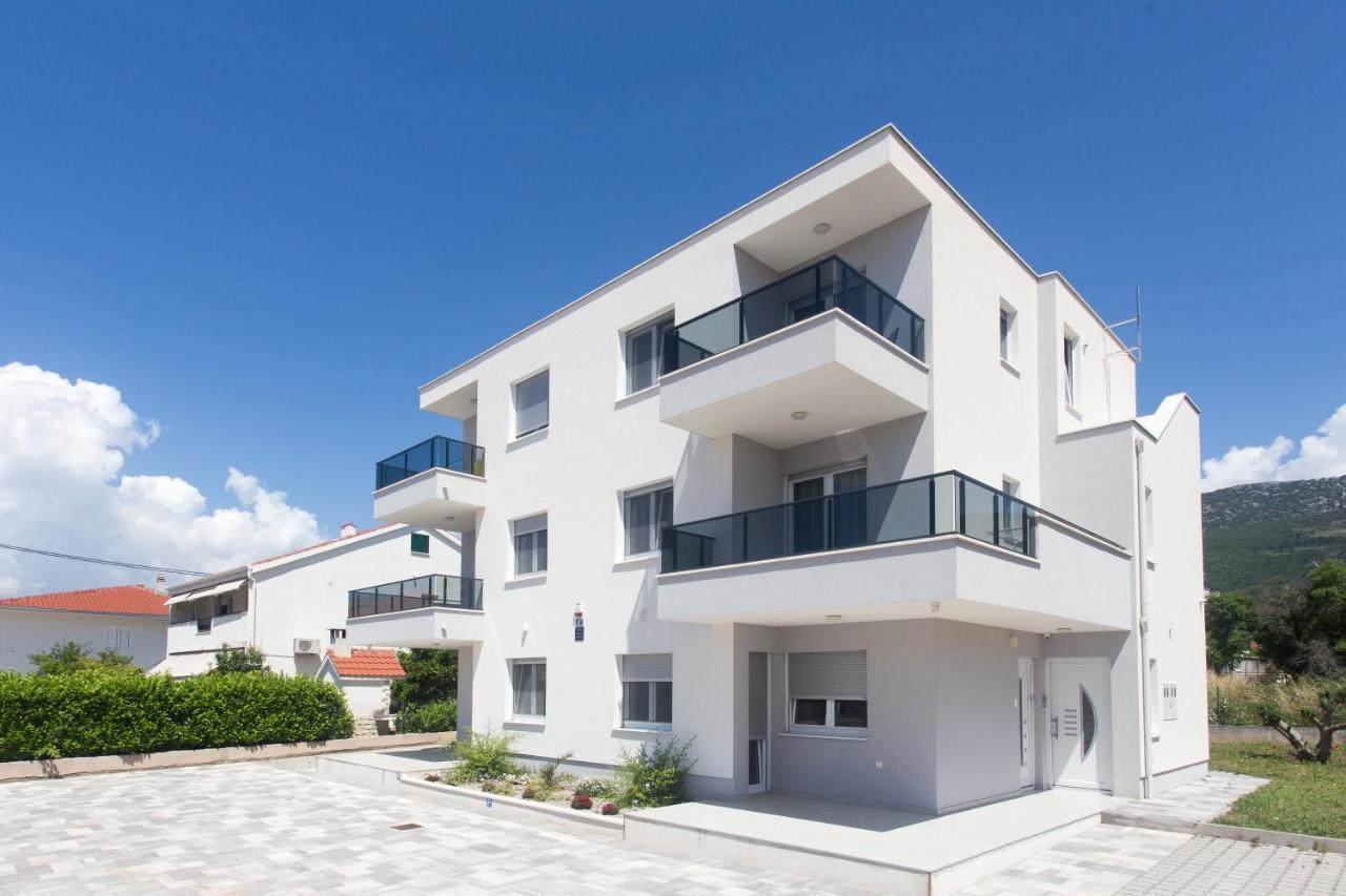 Delminium Apartment Kastela Ngoại thất bức ảnh
