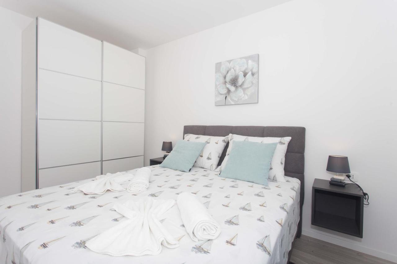 Delminium Apartment Kastela Ngoại thất bức ảnh