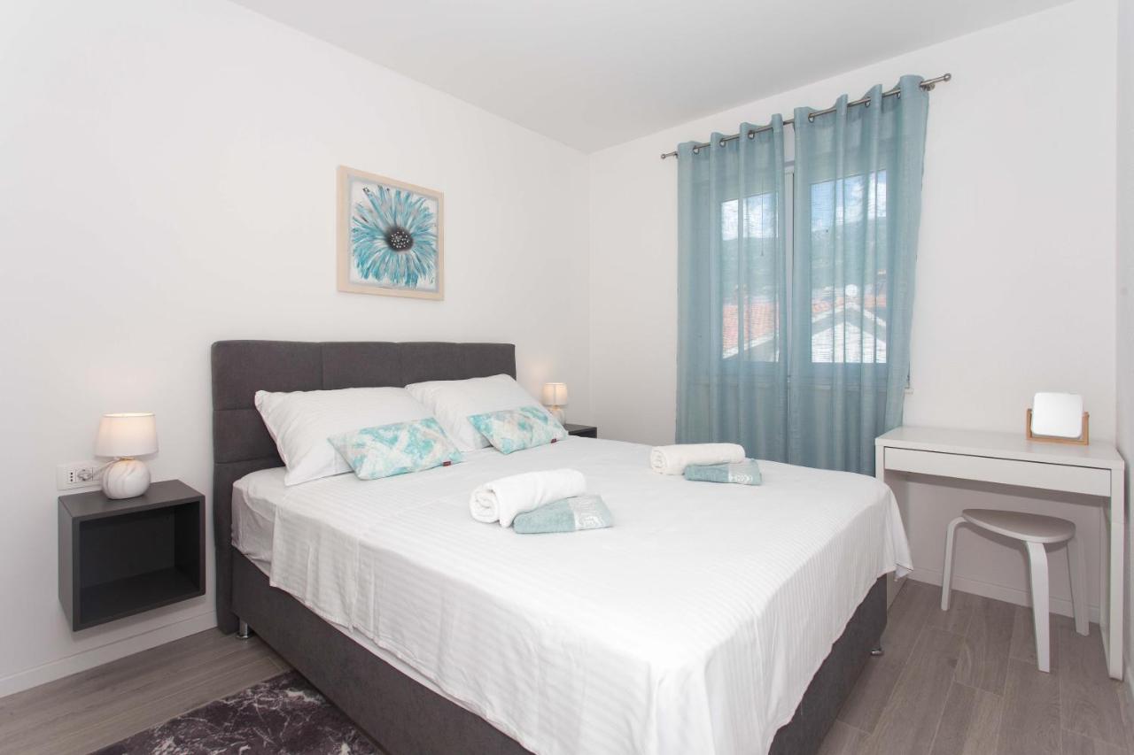 Delminium Apartment Kastela Ngoại thất bức ảnh