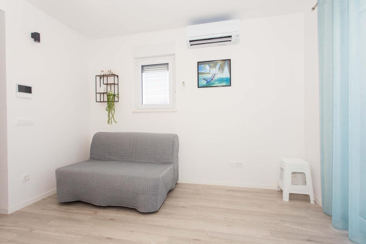 Delminium Apartment Kastela Ngoại thất bức ảnh
