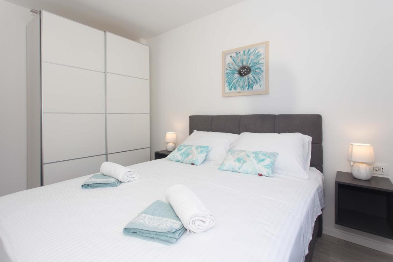 Delminium Apartment Kastela Ngoại thất bức ảnh