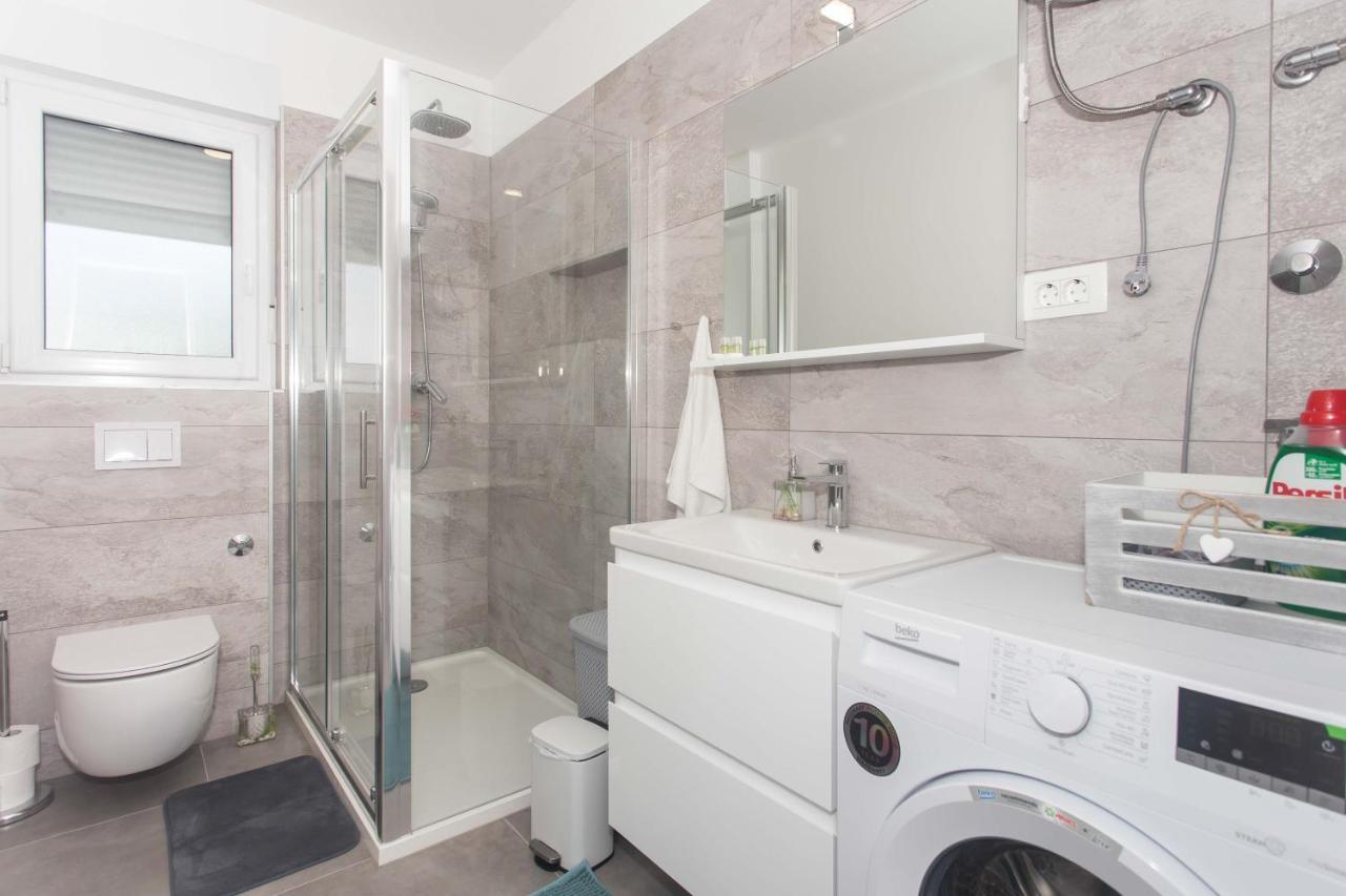 Delminium Apartment Kastela Ngoại thất bức ảnh